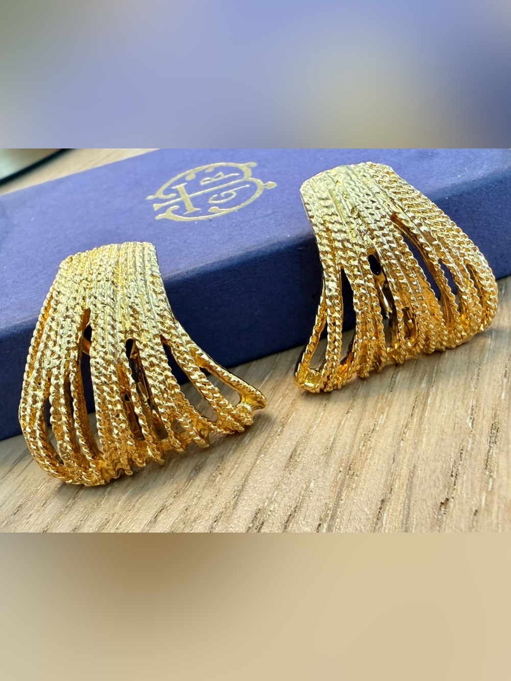 Vintage Premier Designs Gold Fan Clip-On Earrings